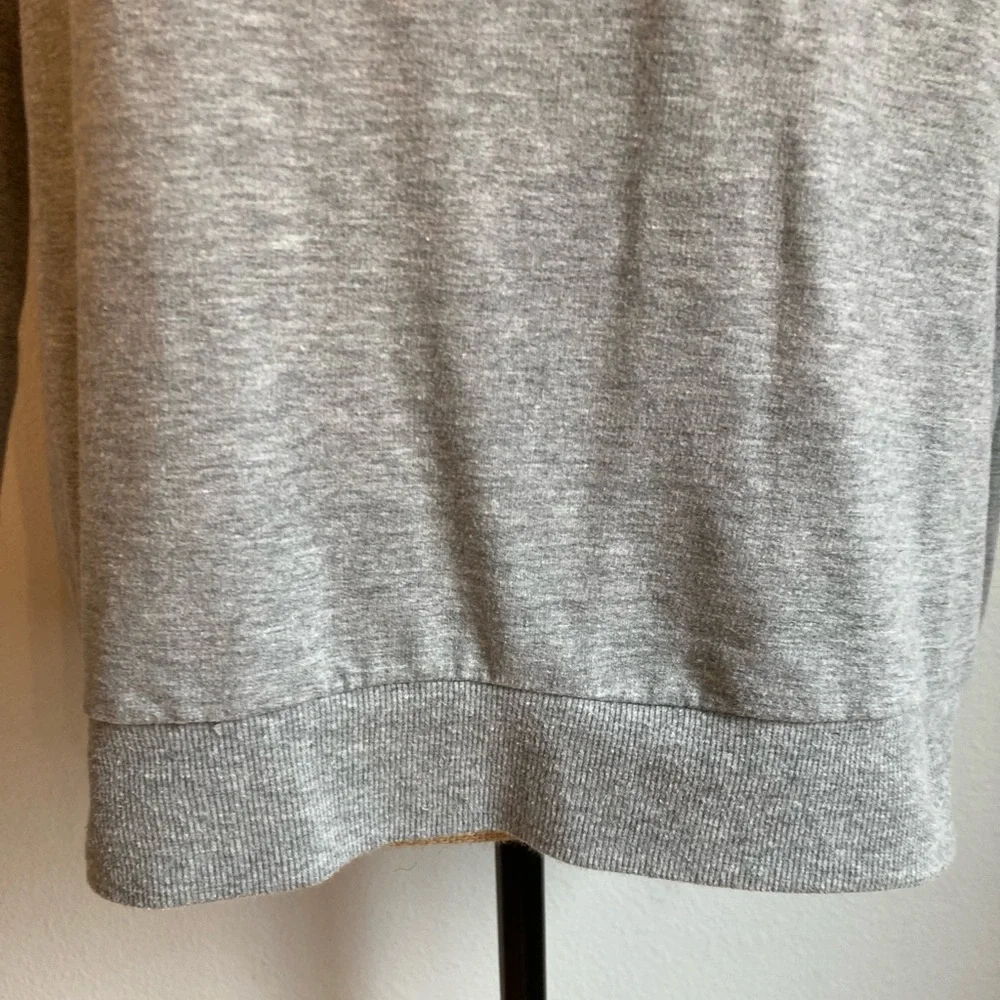 gray sweater with embroidered flowers - Picture 3 of 6